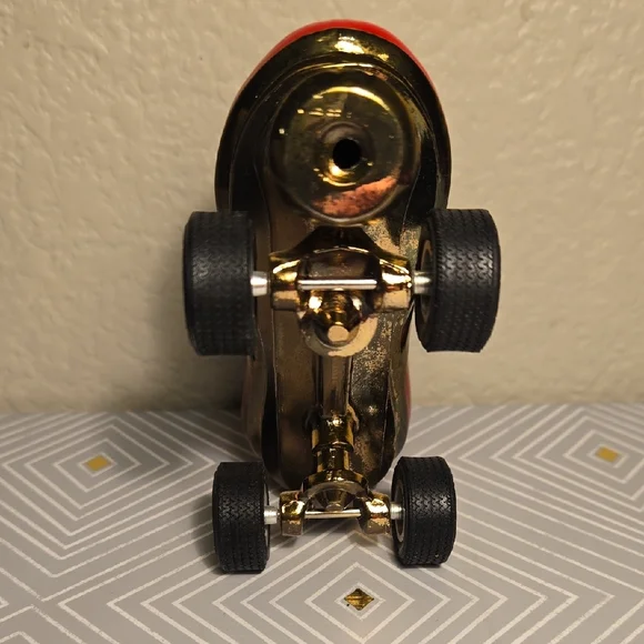 Vintage Red Roller Skate Lighter - Picture 9 of 11